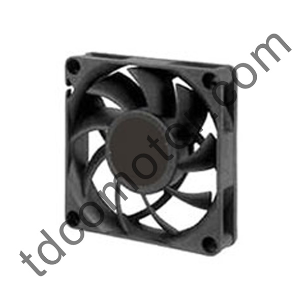 Ventilador axial DC 70x70x15 YZ-7015D Cojinete de bolas con rodamiento de manguito