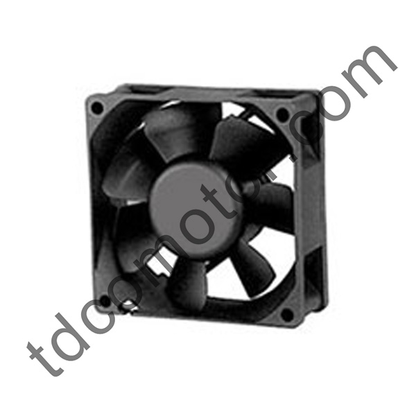 Ventilador axial DC 70x70x25 YZ-7025D Cojinete de bolas con rodamiento de manguito